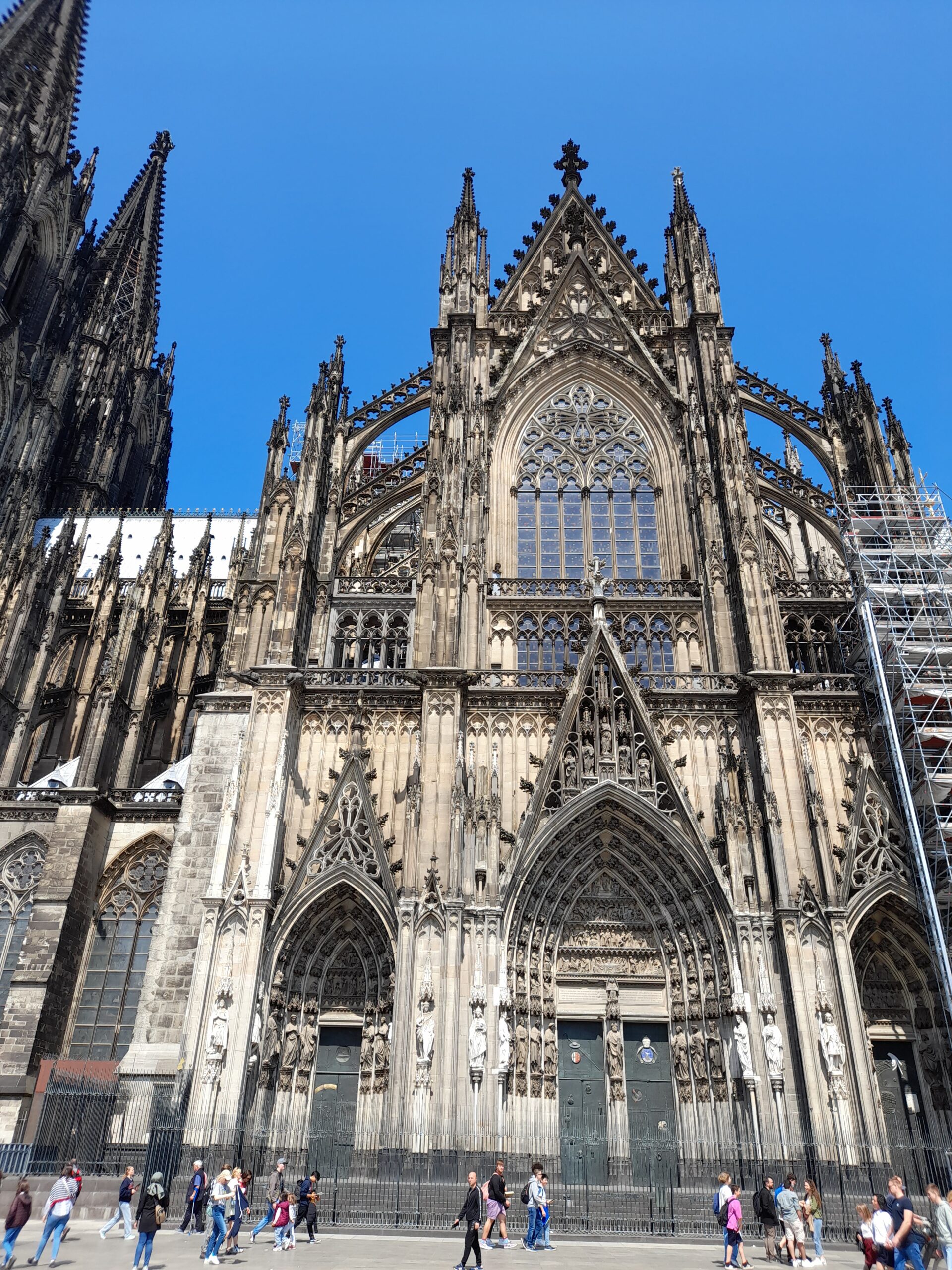 … Go Sight-Seeing in Cologne with a Preschooler?